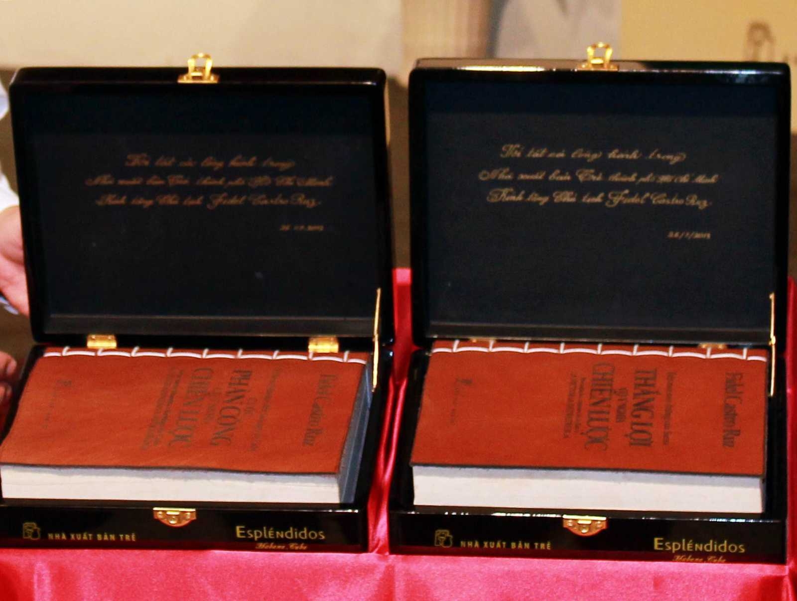 เปิดตัวหนังสือเรื่อง “บันทึกการต่อสู้”ของประธานฟีเดลคาสโตร